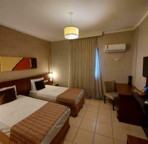 Quarto Economy, Class Hotel Passos