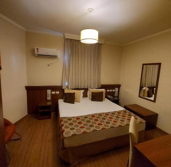 Quarto Economy, Class Hotel Passos