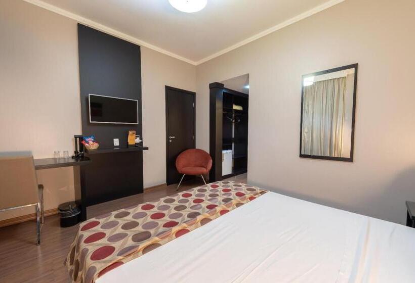 经济房, Class Hotel Passos