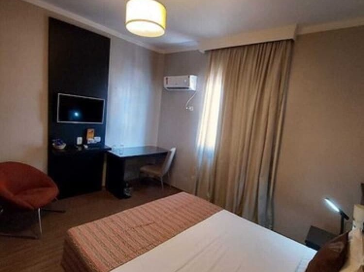 Quarto standard, Class Hotel Passos