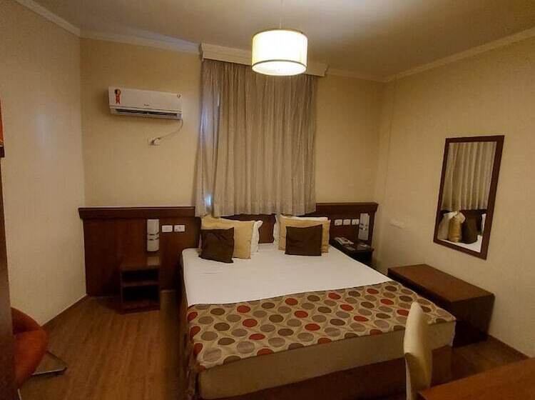 Quarto standard, Class Hotel Passos