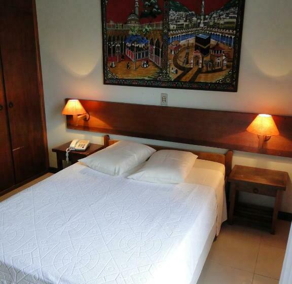 חדר סטנדרט, Bauer