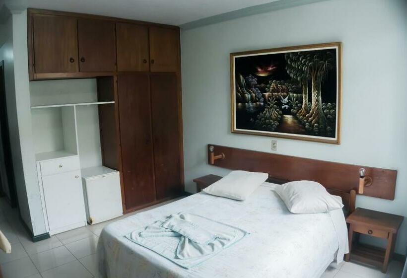 חדר סטנדרט, Bauer