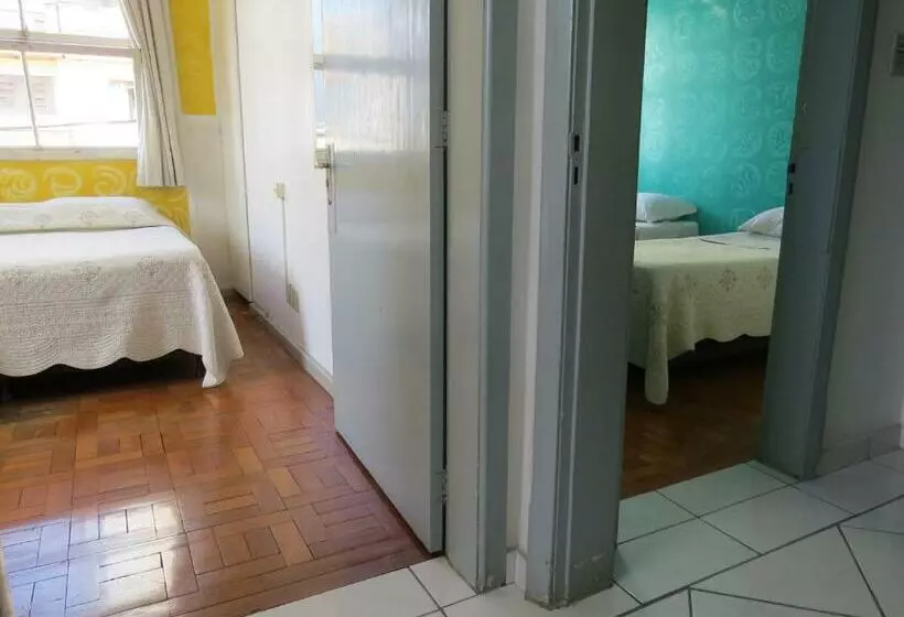 デラックスの４人部屋, City