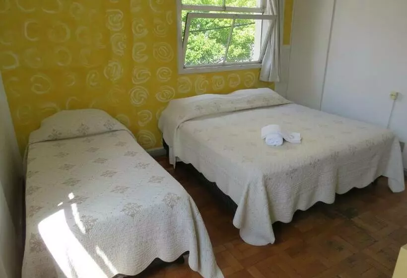 デラックスの４人部屋, City