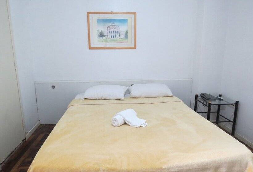 标准单人间, City