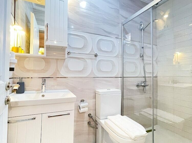 Номер Стандарт Вид на Море, Hidayetin Yeri