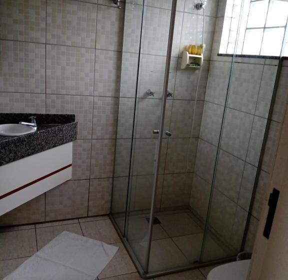 חדר דלוקס לשלושה, Leme Plaza