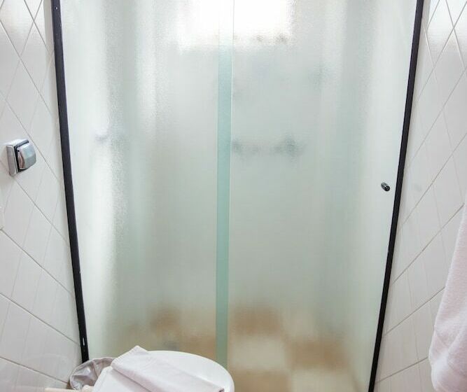 غرفة قياسية, Lisboa