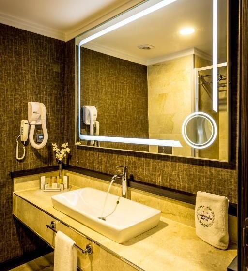 غرفة ديلوكس, Lozengrad