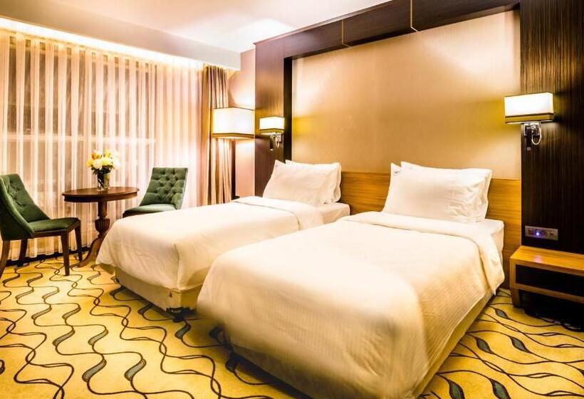 غرفة ديلوكس, Lozengrad