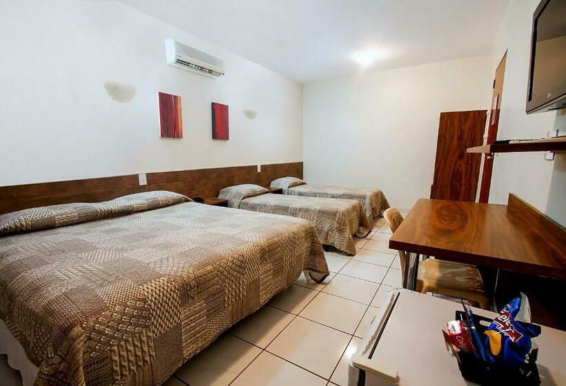 חדר דלוקס לארבעה, Maraja