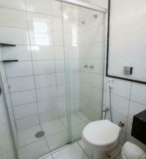 חדר דלוקס לארבעה, Maraja