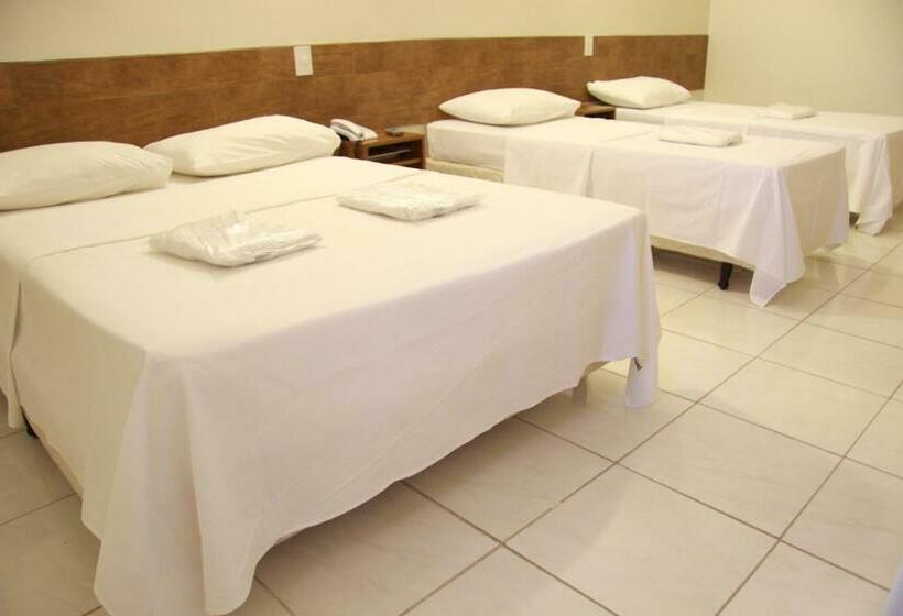 חדר דלוקס לארבעה, Maraja