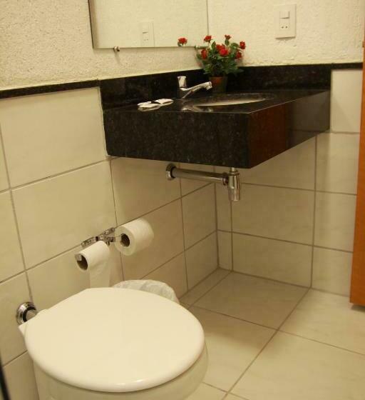 חדר דלוקס לארבעה, Maraja