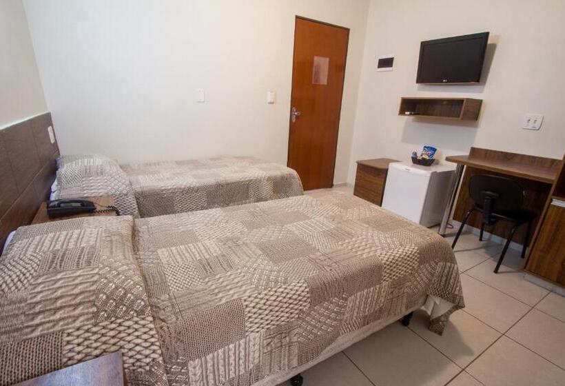 חדר דלוקס, Maraja