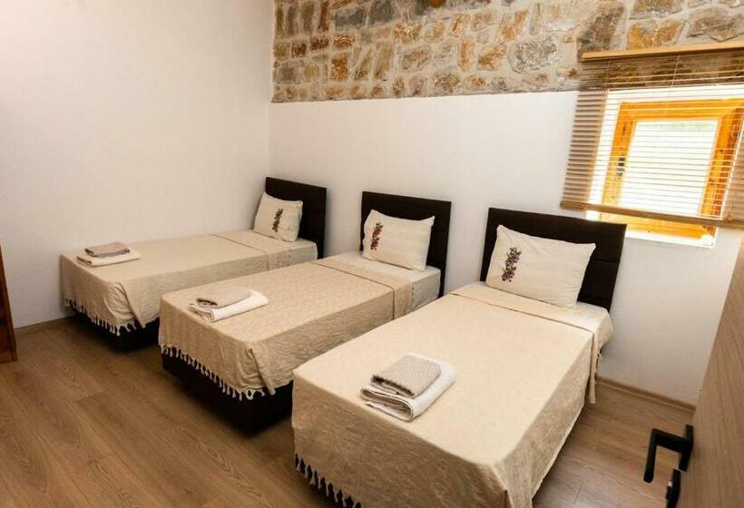 اتاق استاندارد سه نفره, Mogla Tashan Boutique Otel