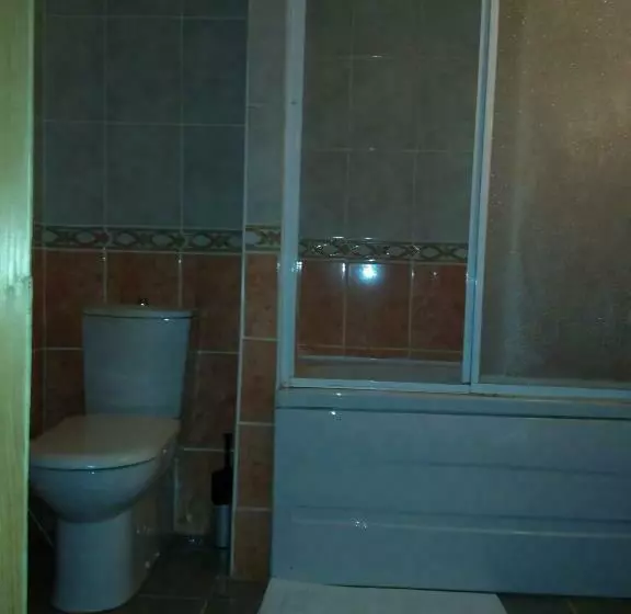 Standard Yhden Hengen Huone, Nemrut 2000
