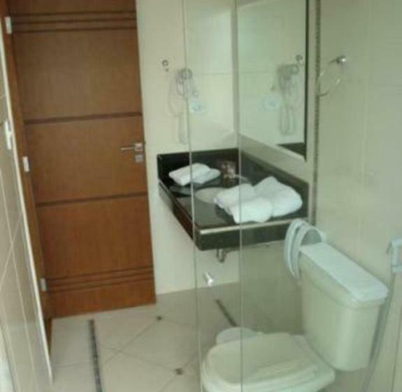 Quarto Superior, Summit Lago