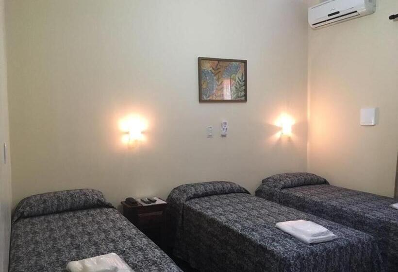 标准三人间, Village Campinas