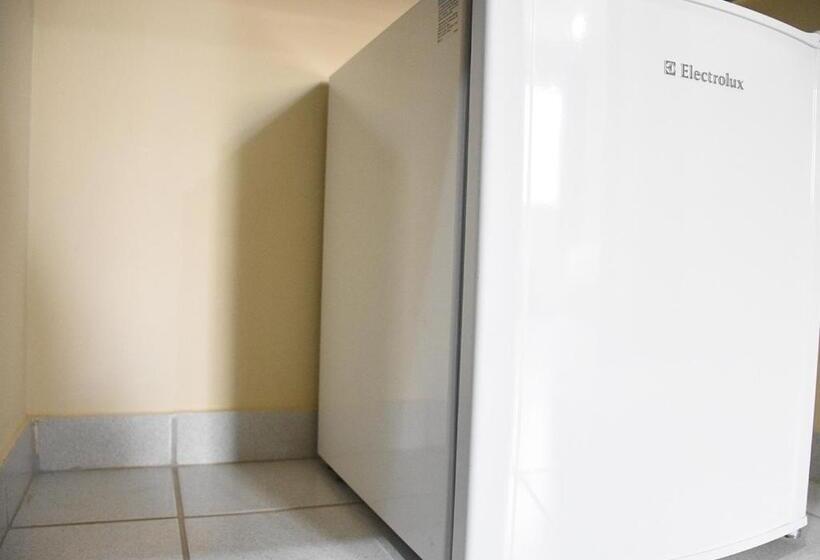 四人标准间, Village Campinas