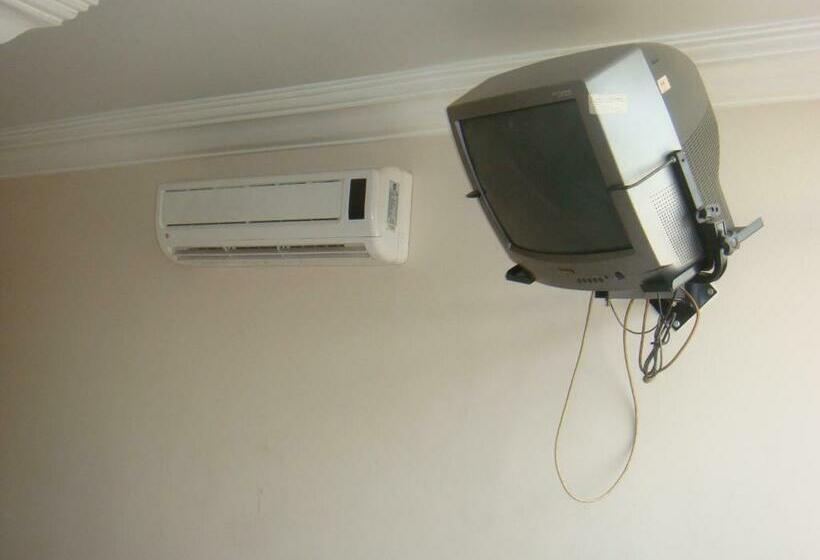 اتاق استاندارد, Motel Comodoro