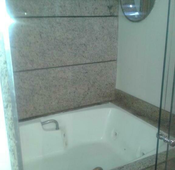 اتاق سوپریور, Motel Comodoro