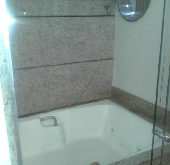 اتاق لوکس, Motel Comodoro