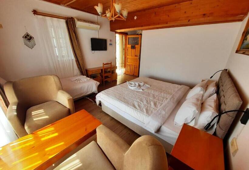 Номер Deluxe, Ali Baba's House