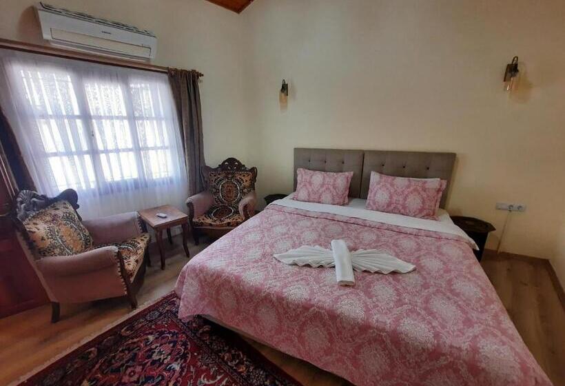 Семейный Номер Deluxe, Ali Baba's House