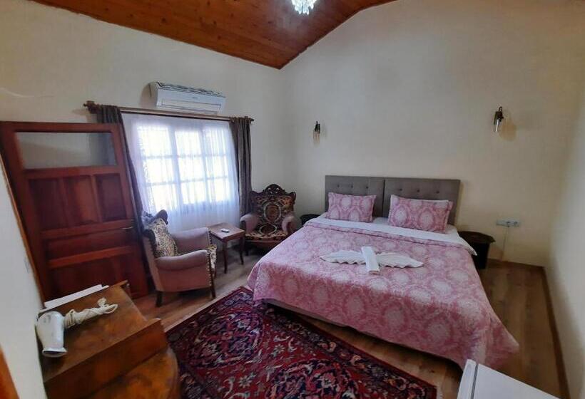 Семейный Номер Deluxe, Ali Baba's House