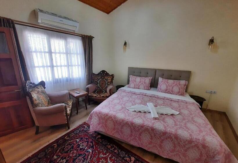 Семейный Номер Deluxe, Ali Baba's House