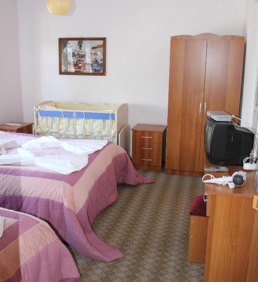 חדר משפחתי, Baykal