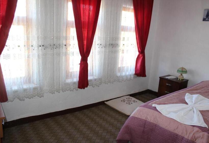 חדר משפחתי, Baykal