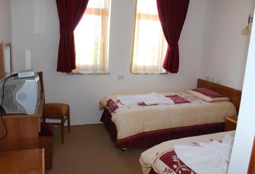 חדר קומפורט לשלושה, Baykal