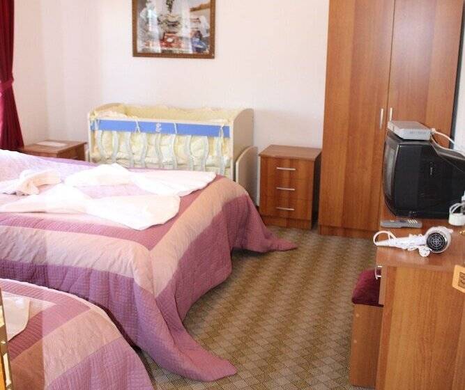 חדר משפחתי, Baykal