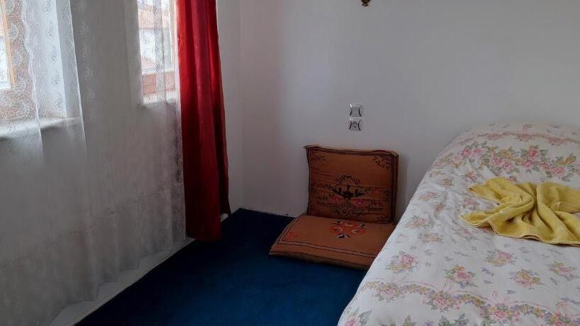 חדר אקונומי יחיד, Baykal