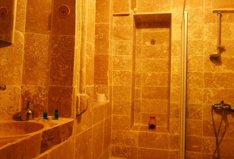 חדר סטנדרט, Akinci Konagi