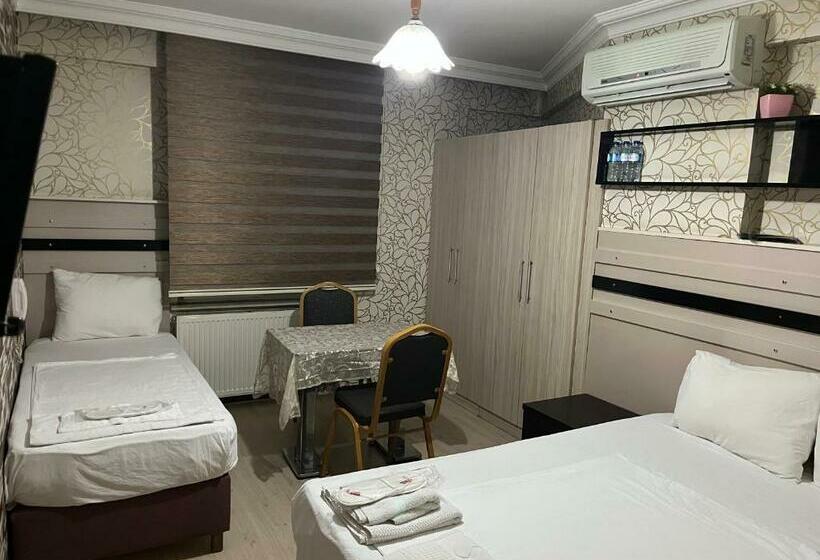 Habitació Triple Estàndard, Balkan Palace Edirne