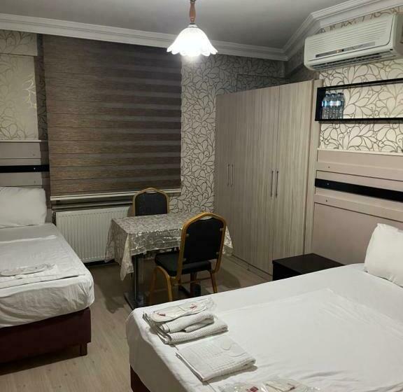 Habitació Triple Estàndard, Balkan Palace Edirne