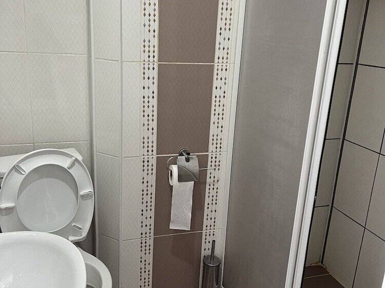 Habitació Triple Estàndard, Balkan Palace Edirne