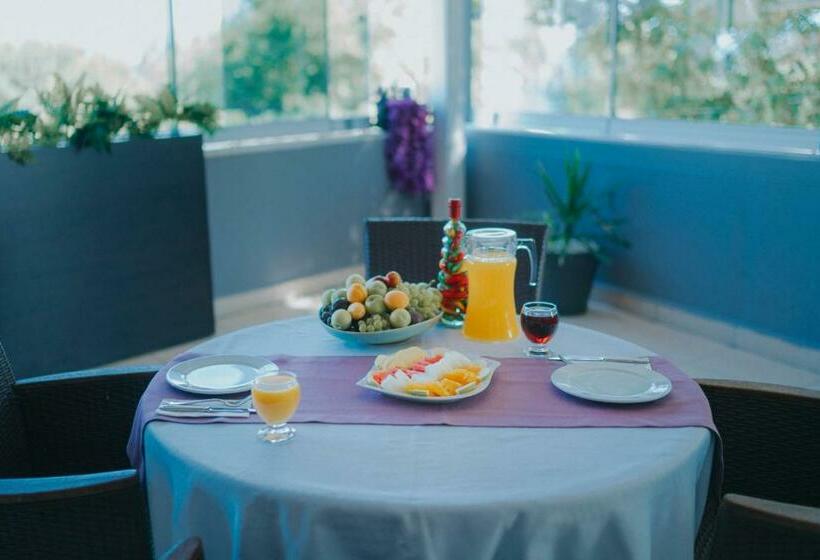 سوئیت با تخت بزرگ, Ener Old Castle Resort