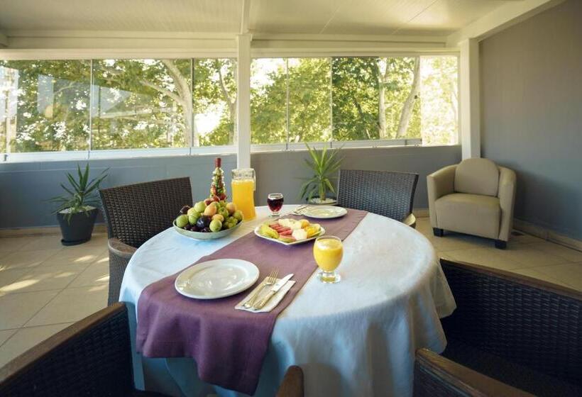 سوئیت با تخت بزرگ, Ener Old Castle Resort