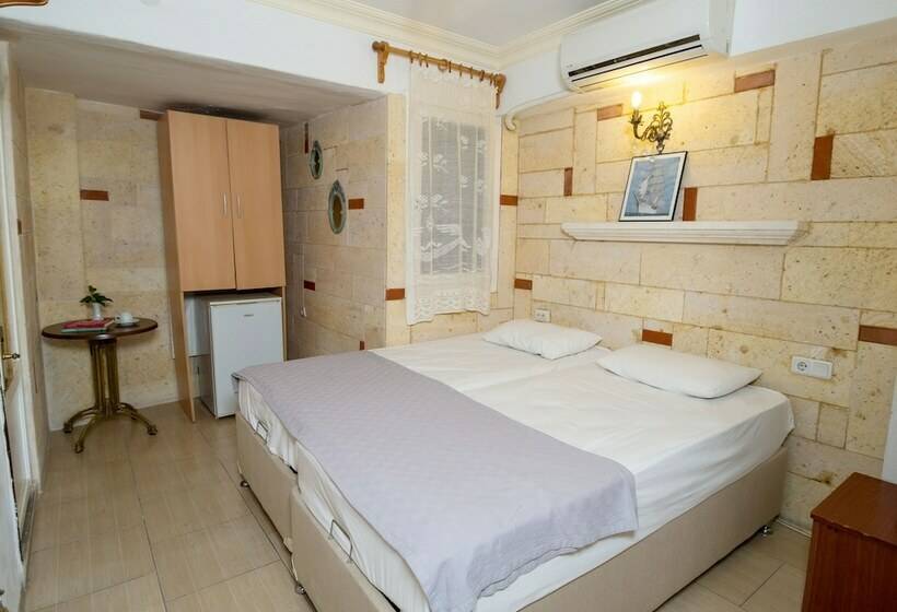 חדר סטנדרט, Foca Ensar