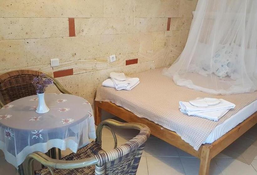 חדר סטנדרט, Foca Ensar