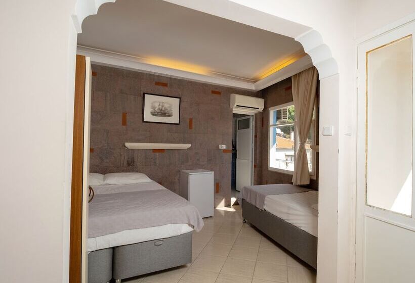 חדר סטנדרט לארבעה, Foca Ensar