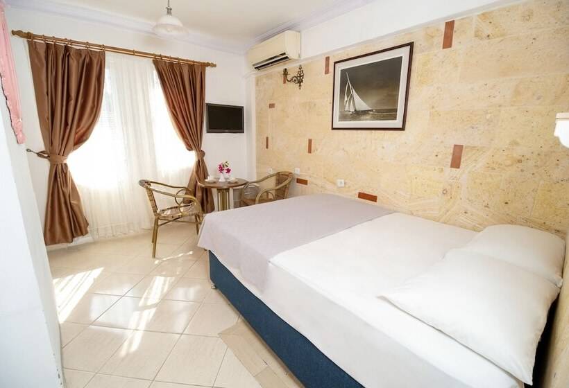 חדר סטנדרט יחיד, Foca Ensar