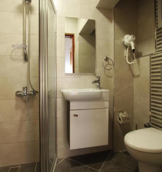 اتاق استاندارد با بالکن, Goren