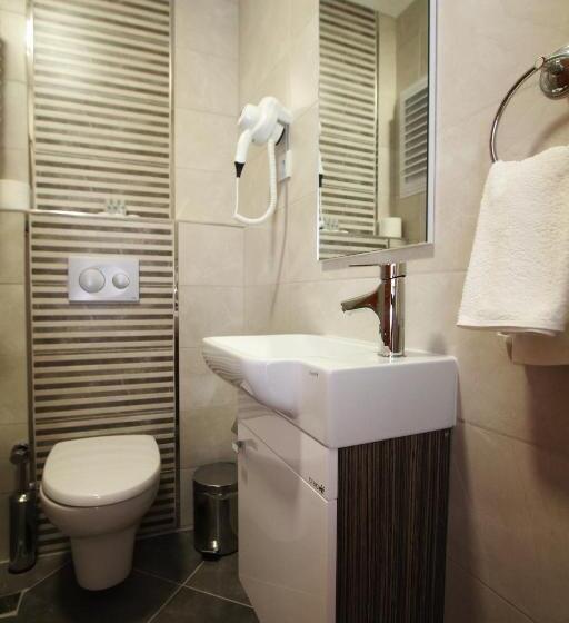 اتاق استاندارد با بالکن, Goren