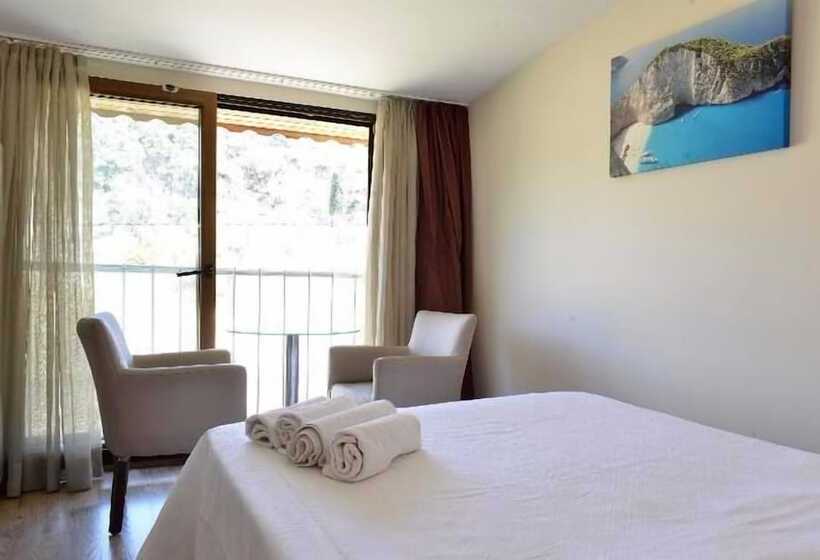 스탠다드 룸 산 전망, Prenses Koyu